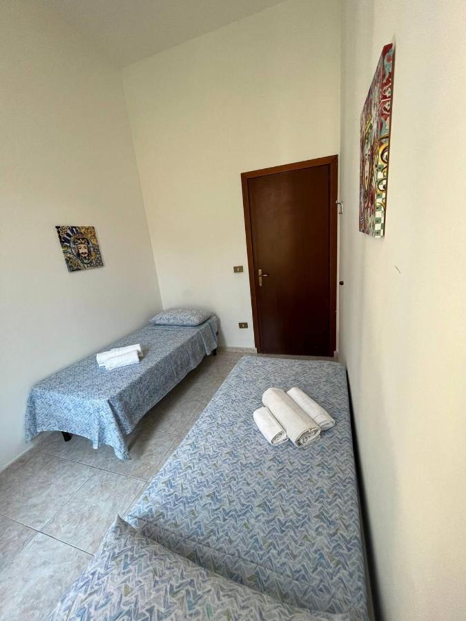 Al Cortile Di Maqueda Apartment Палермо Екстериор снимка