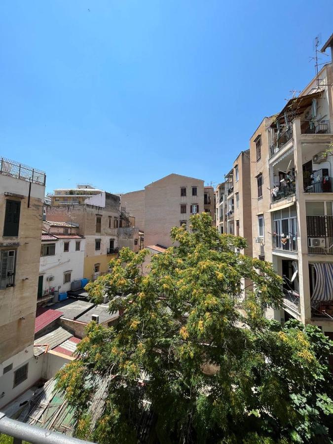 Al Cortile Di Maqueda Apartment Палермо Екстериор снимка