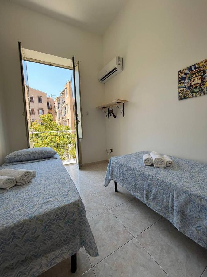 Al Cortile Di Maqueda Apartment Палермо Екстериор снимка