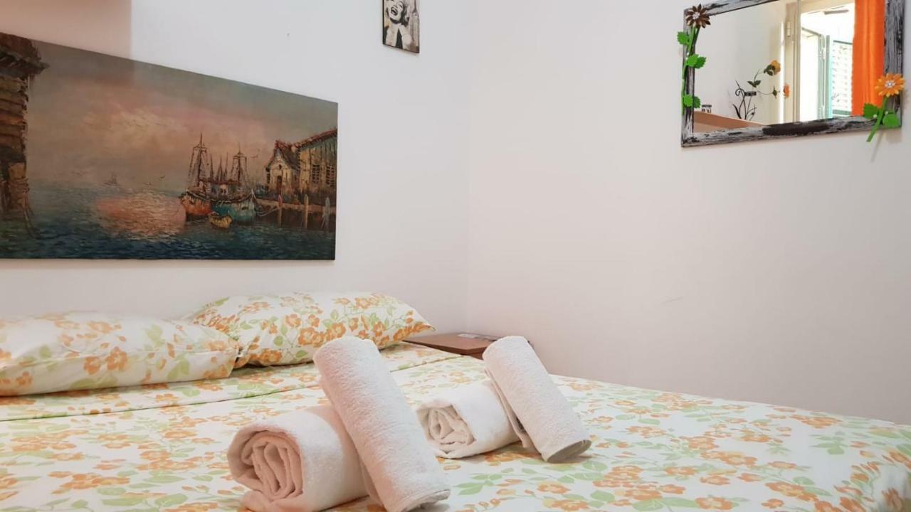 Al Cortile Di Maqueda Apartment Палермо Екстериор снимка